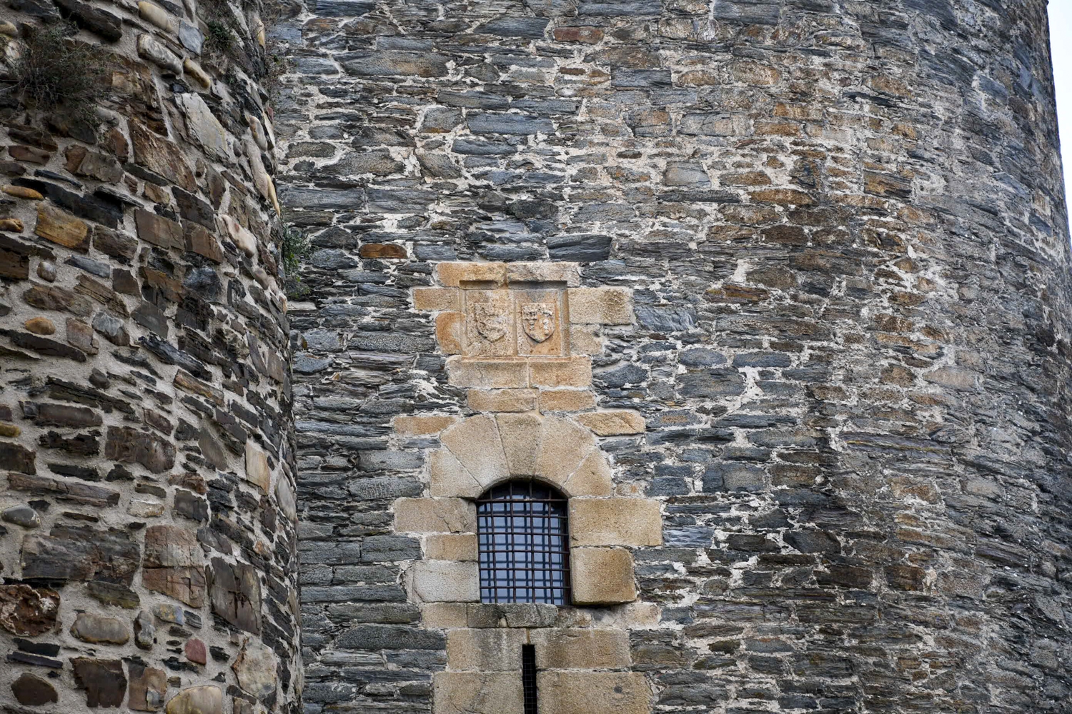 Insignias del Castillo de los Templarios de Ponferrada (11)