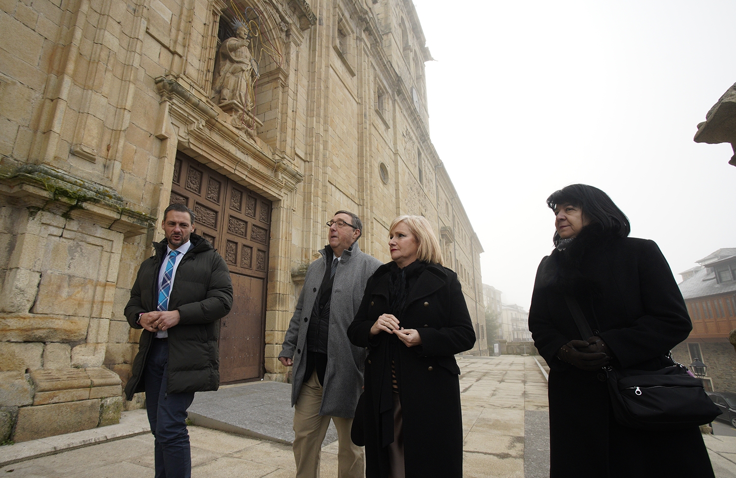 César Sánchez / ICAL. La consejera de Industria, Comercio y Empleo, Leticia García, durante su visita al Museo de Ciencias Naturales de Villafranca del Bierzo, para informar de la resolución definitiva del Programa Mixto de Empleo y Formación del próximo año