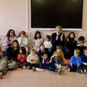 David Arranz. / ICAL . La vicepresidenta de la Junta de Castilla y León y consejera de Familia e Igualdad de Oportunidades, Isabel Blanco, visita a los participantes de ''Conciliamos Navidad'.