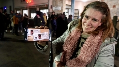 Campillo / ICAL . Reunión entre la Comisión de Fiestas de Villamanín y los vecinos premiados con el gordo de la Lotería de Navidad