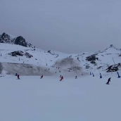 Los Reyes Magos se quedan sin esquís para San Isidro: Cerrada por un temporal de viento
