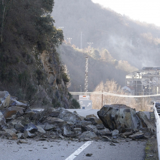 Derrumbe de la CL-631 en Páramo del Sil