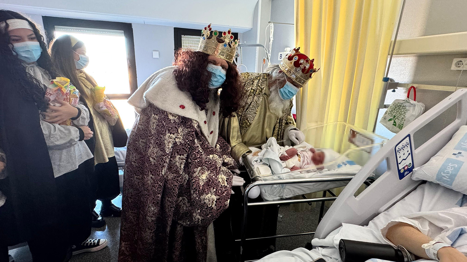 Reyes Magos visitan el Hospital del Bierzo