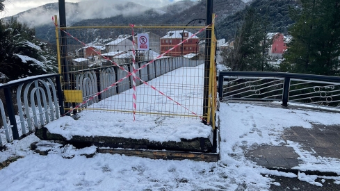 Puente de Matarrosa del Sil sobre las vías del Ponfeblino 
