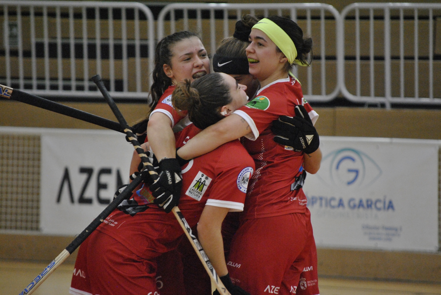 Bembibre Hockey Club (7) Bembibre Hockey Club (7)