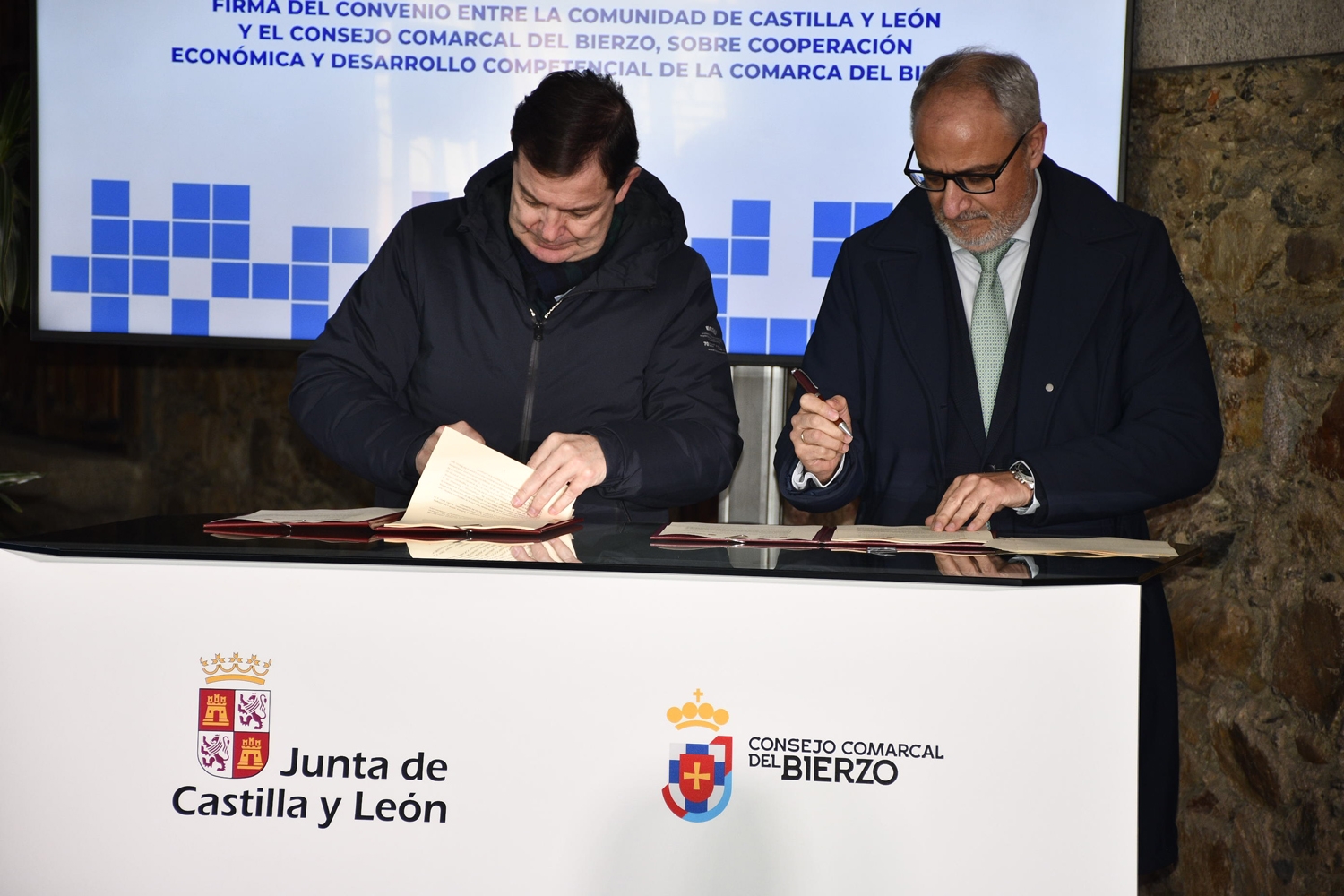 Firma convenio marco Mañueco y CCB. Monasterio de San Miguel de las Dueñas (9)