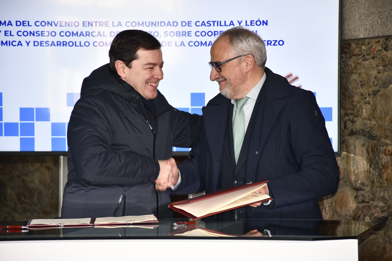 Firma convenio marco Mañueco y CCB. Monasterio de San Miguel de las Dueñas (12)
