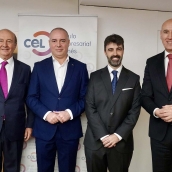 Campillo ICAL. El tesorero del Círculo Empresarial Leonés, CEL, Pablo Roberto Herrero; el presidente del grupo de trabajo del CEL que ha elaborado la encuesta, Miguel Iraburu, acompañados por el director territorial
