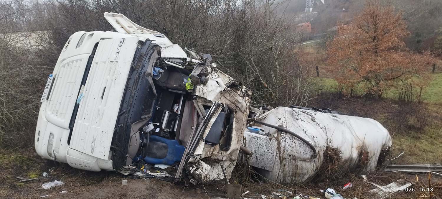 Accidente de un camionero berciano en Guardo