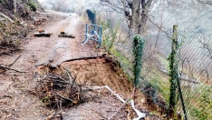 Hundimiento y desplome carretera acceso a Palacios de Compludo CXB