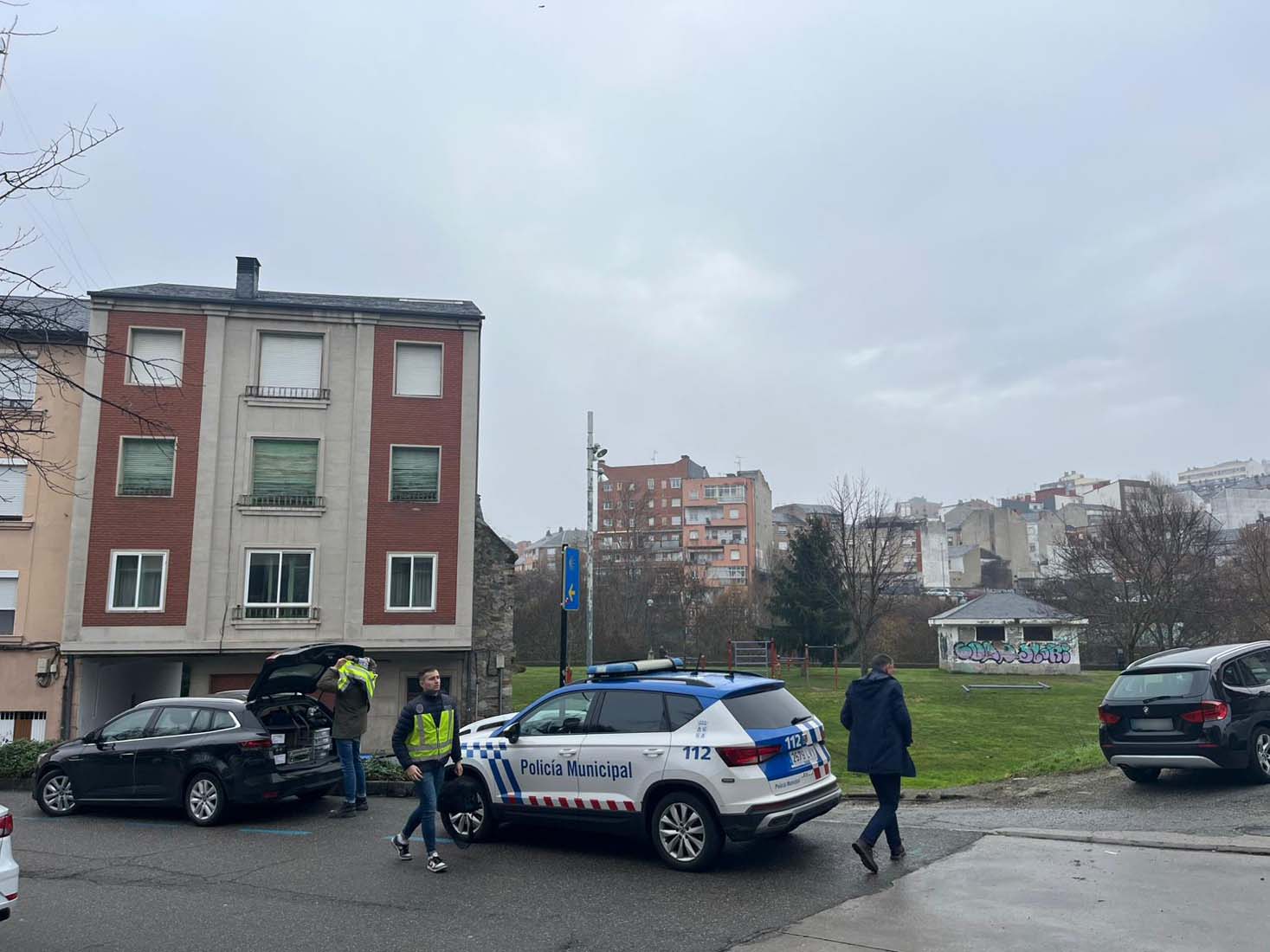 Despliegue de efectivos de emergencias en el río Sil(4)