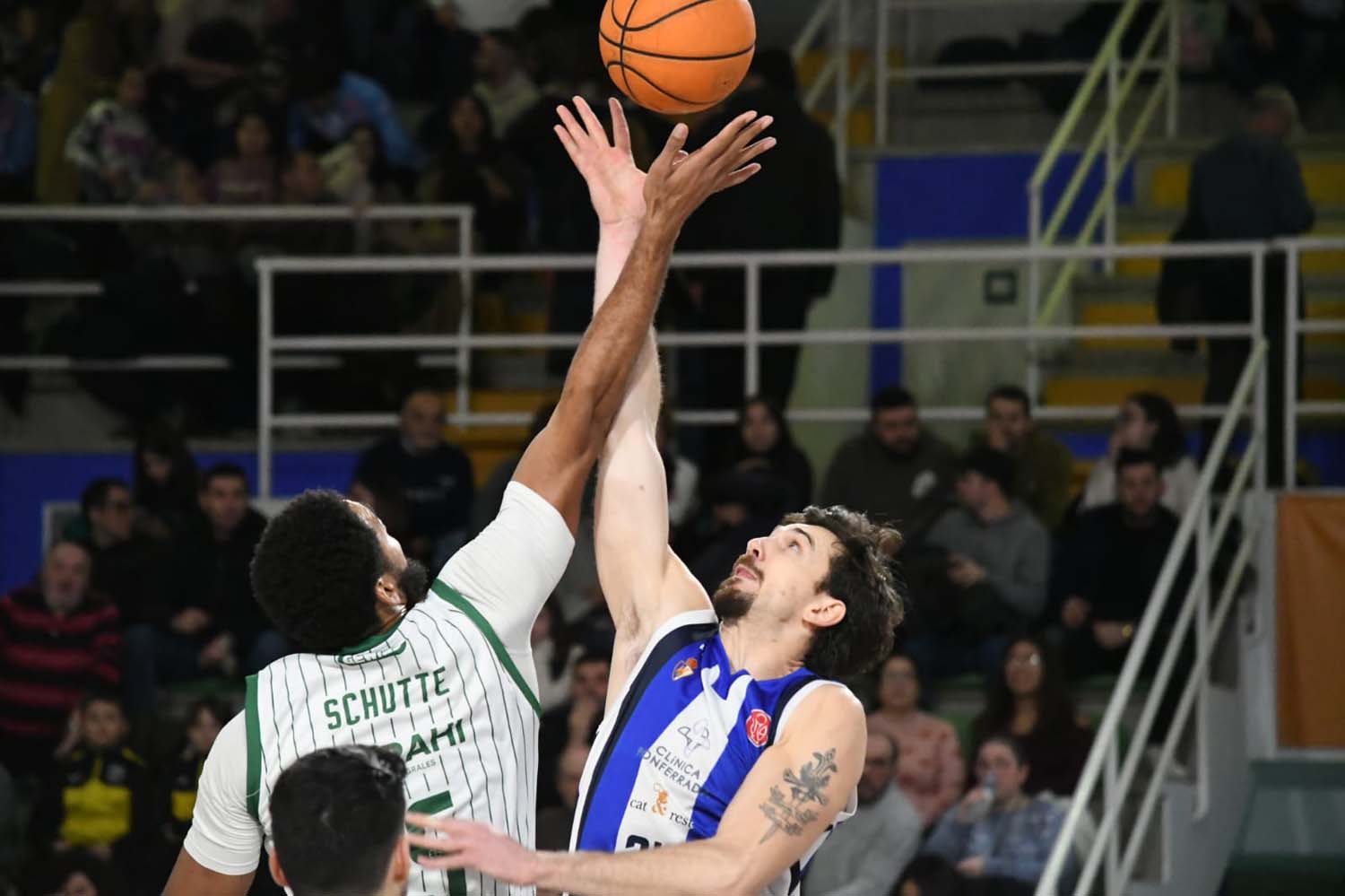 Partido entre el Clínica Ponferrada y el Córdoba Ginés Alonso (2)
