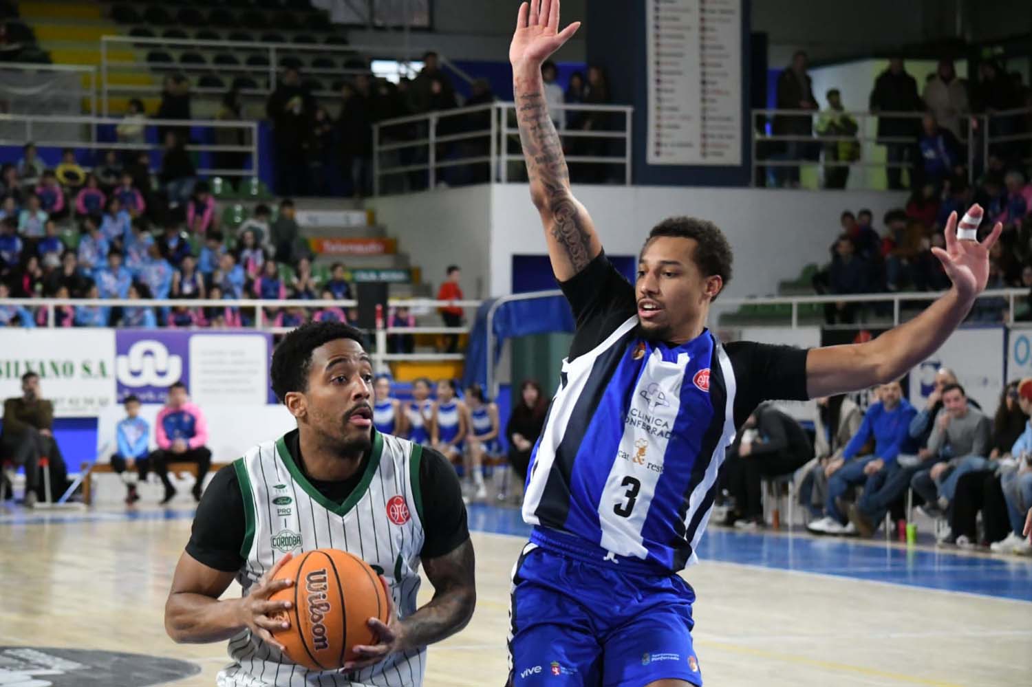 Partido entre el Clínica Ponferrada y el Córdoba Ginés Alonso (4)