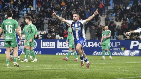 Segundo gol de la Ponferradina (25)