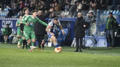 Mehdi Nafti durante el partido entre la Ponferradina y el Racing de Ferrol 