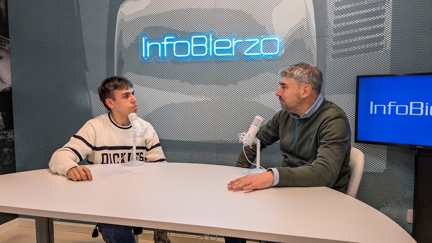 Javier Salgado, alcalde de Vega de Espinareda (1)