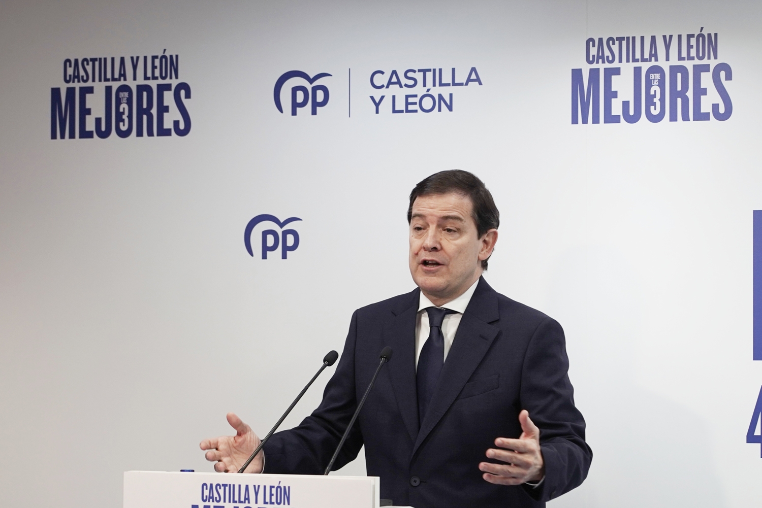 Rubén Cacho / ICAL . El presidente del Partido Popular de Castilla y León, Alfonso Fernández Mañueco, comparece ante los medios de comunicación con motivo de la convocatoria de las elecciones autonómicas. (1) Rubén Cacho / ICAL . El presidente del Partido Popular de Castilla y León, Alfonso Fernández Mañueco, comparece ante los medios de comunicación con motivo de la convocatoria de las elecciones autonómicas. (1)