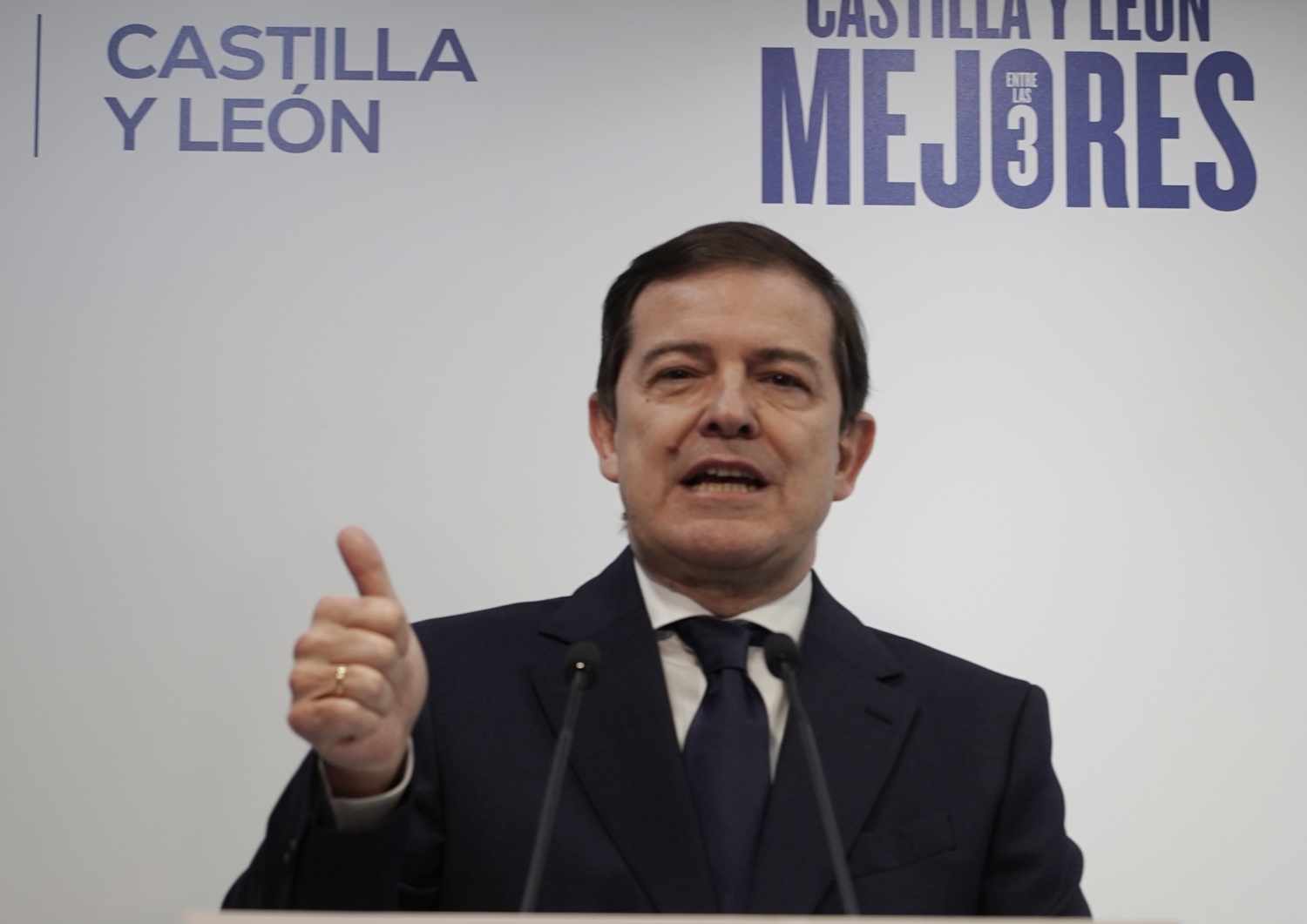 Rubén Cacho / ICAL . El presidente del Partido Popular de Castilla y León, Alfonso Fernández Mañueco, comparece ante los medios de comunicación con motivo de la convocatoria de las elecciones autonómicas. (7) Rubén Cacho / ICAL . El presidente del Partido Popular de Castilla y León, Alfonso Fernández Mañueco, comparece ante los medios de comunicación con motivo de la convocatoria de las elecciones autonómicas. (7)