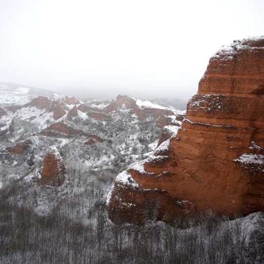 César Sánchez / ICAL . Temporal de nieve en el paraje natural de Las Médulas