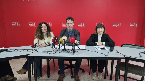 Rueda de prensa del PSOE. Los cabezas de lista del PSOE León: Silvia Cao, Mario Rivas y Mabel Fernández