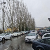 Zona trasera del hospital donde se retirarán los chopos.