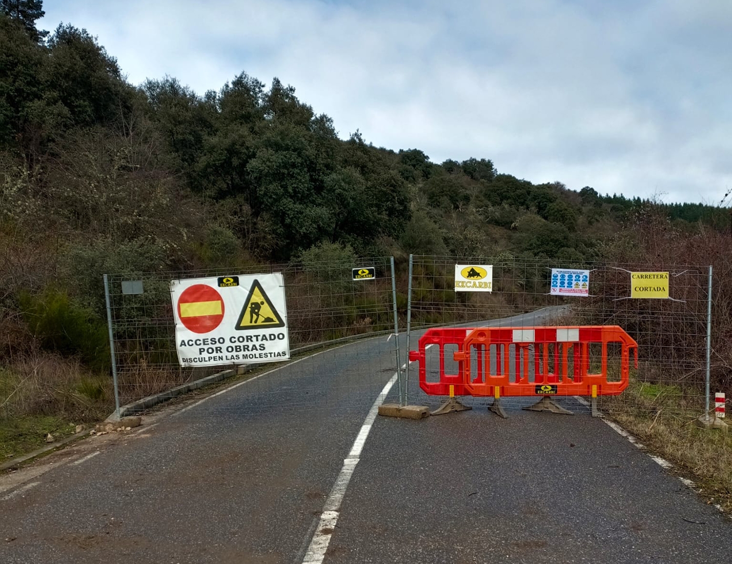 Corte carretera LE 5037 Corte carretera LE 5037