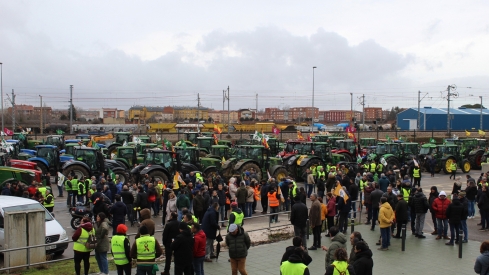 Tractorada contra UE Mercosur en León (2)
