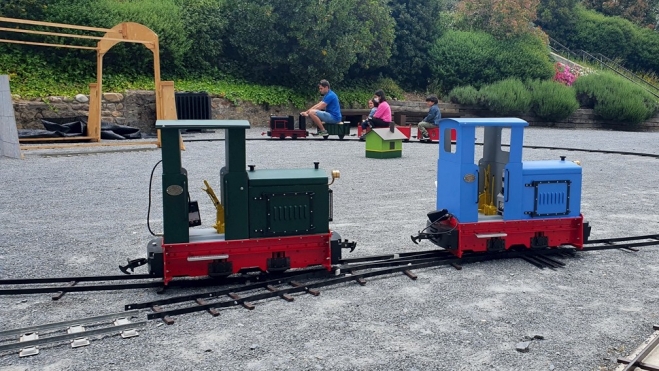 Tren infantil de Cultura Ferroviaria Berciana en la Térmica Cultural