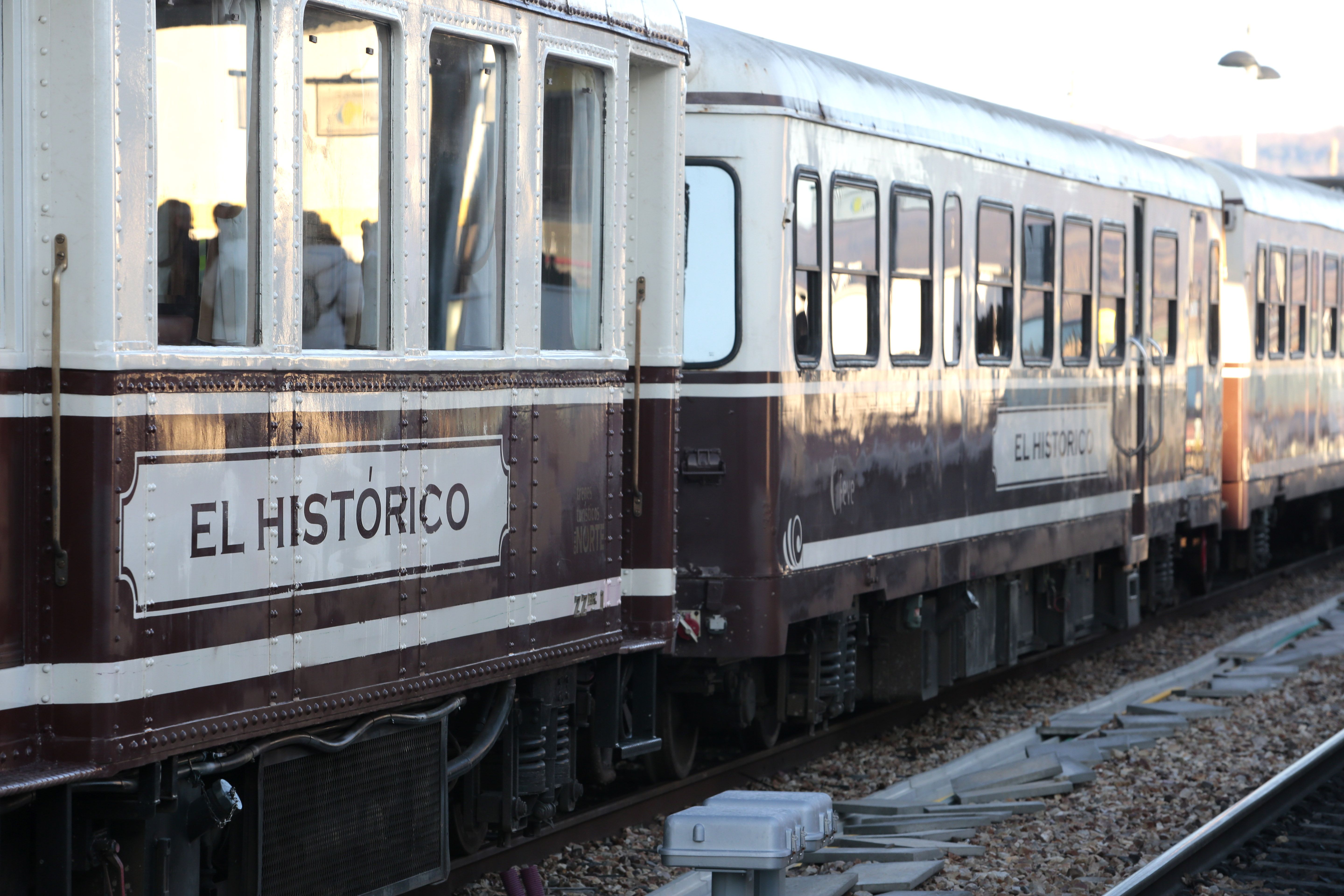 Foto archivo: Salida del tren turístico 'Ruta del sabor ferroviario y la minería'