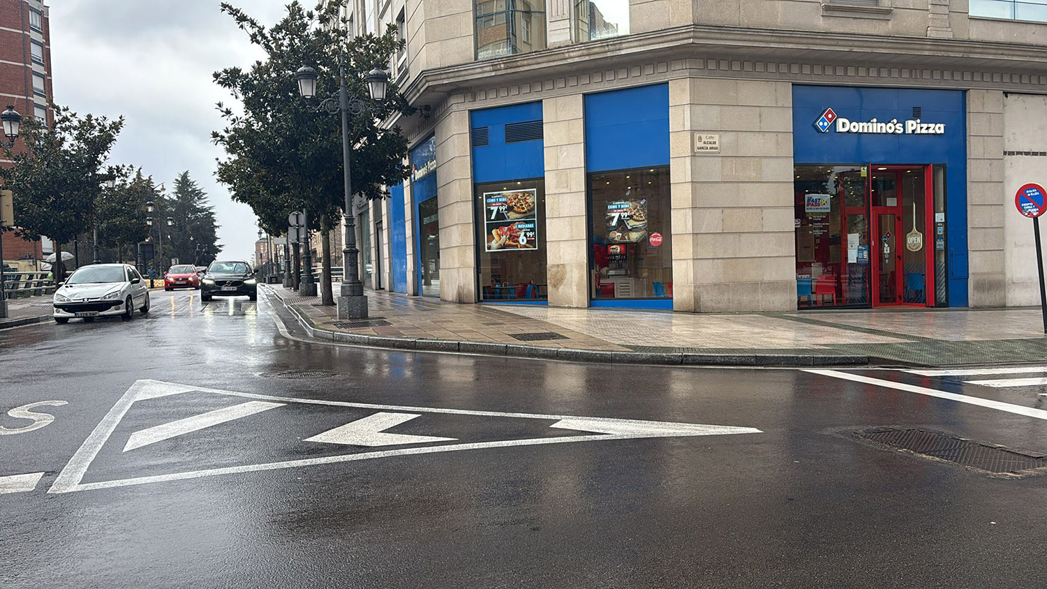 Atropello frente al Dominos 