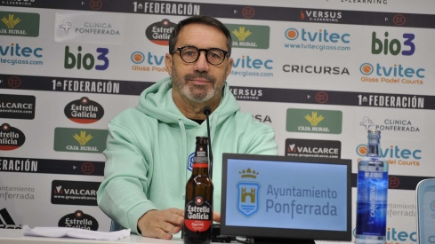 Sietes en sala de prensa