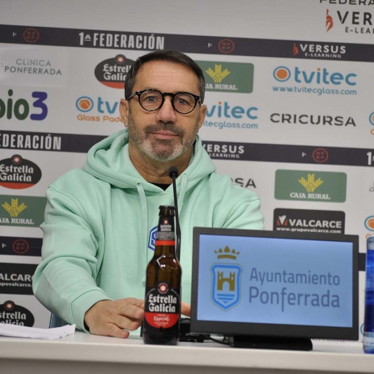 Sietes en sala de prensa