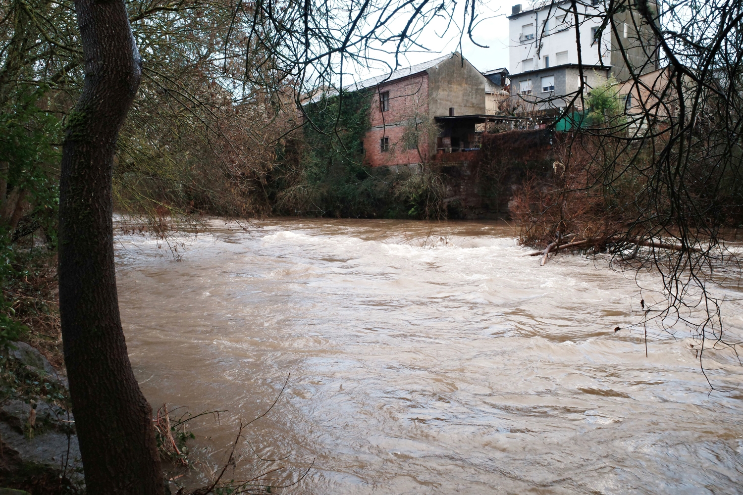 César Sánchez / ICAL. Aumento del caudal de los ríos Sil y Boeza a su paso por Ponferrada