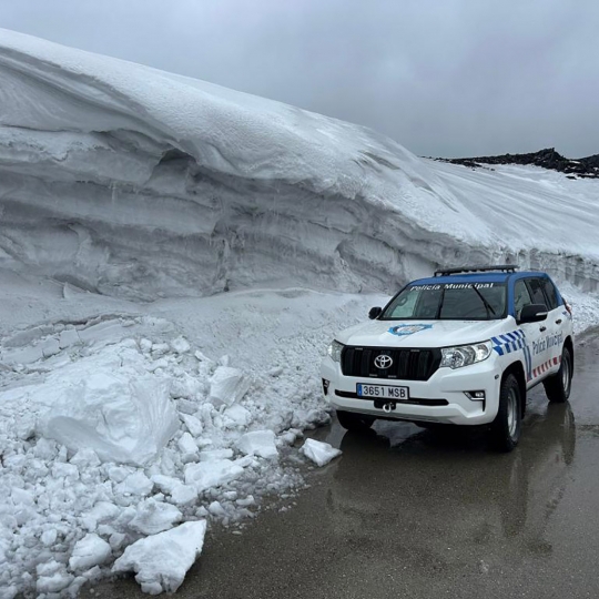 Reabierto el acceso entre el Alto de Bouzas y el Alto de la Cruz.