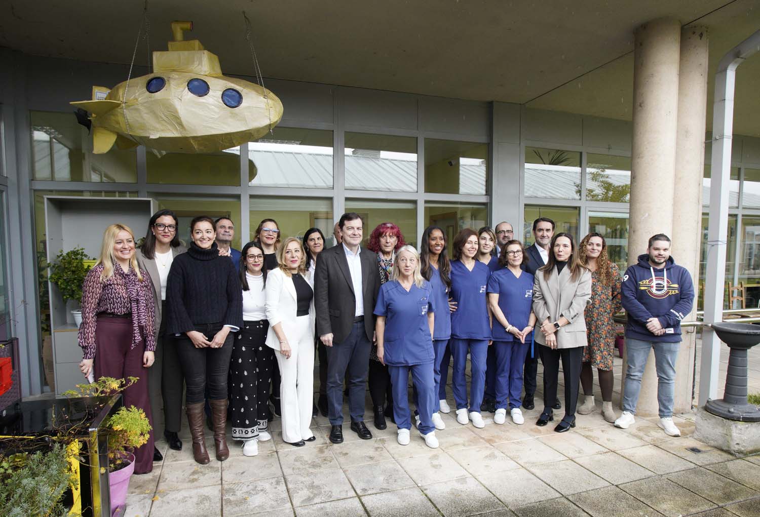 César SánchezICAL. El presidente del PP de Castilla y León y candidato a la Presidencia de la Junta, Alfonso Fernández Mañueco, durante su visita a la Asociación de Alzheimer Bierz (1)