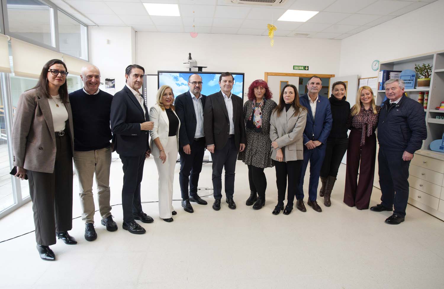 César SánchezICAL. El presidente del PP de Castilla y León y candidato a la Presidencia de la Junta, Alfonso Fernández Mañueco, durante su visita a la Asociación de Alzheimer Bierz (8) César SánchezICAL. El presidente del PP de Castilla y León y candidato a la Presidencia de la Junta, Alfonso Fernández Mañueco, durante su visita a la Asociación de Alzheimer Bierz (8)