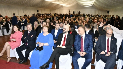 Inicio de la gala del Festival del Botillo de Bembibre 2026 (5)