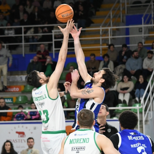 El Clínica Ponferrada SDP da un recital de acierto frente al Toledo Basket