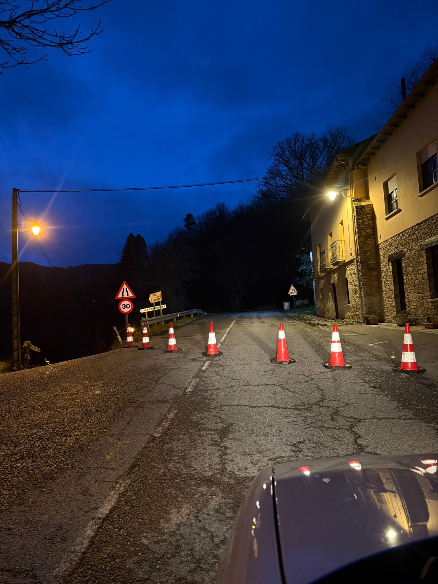 Desvío en la N VI por el desprendimiento