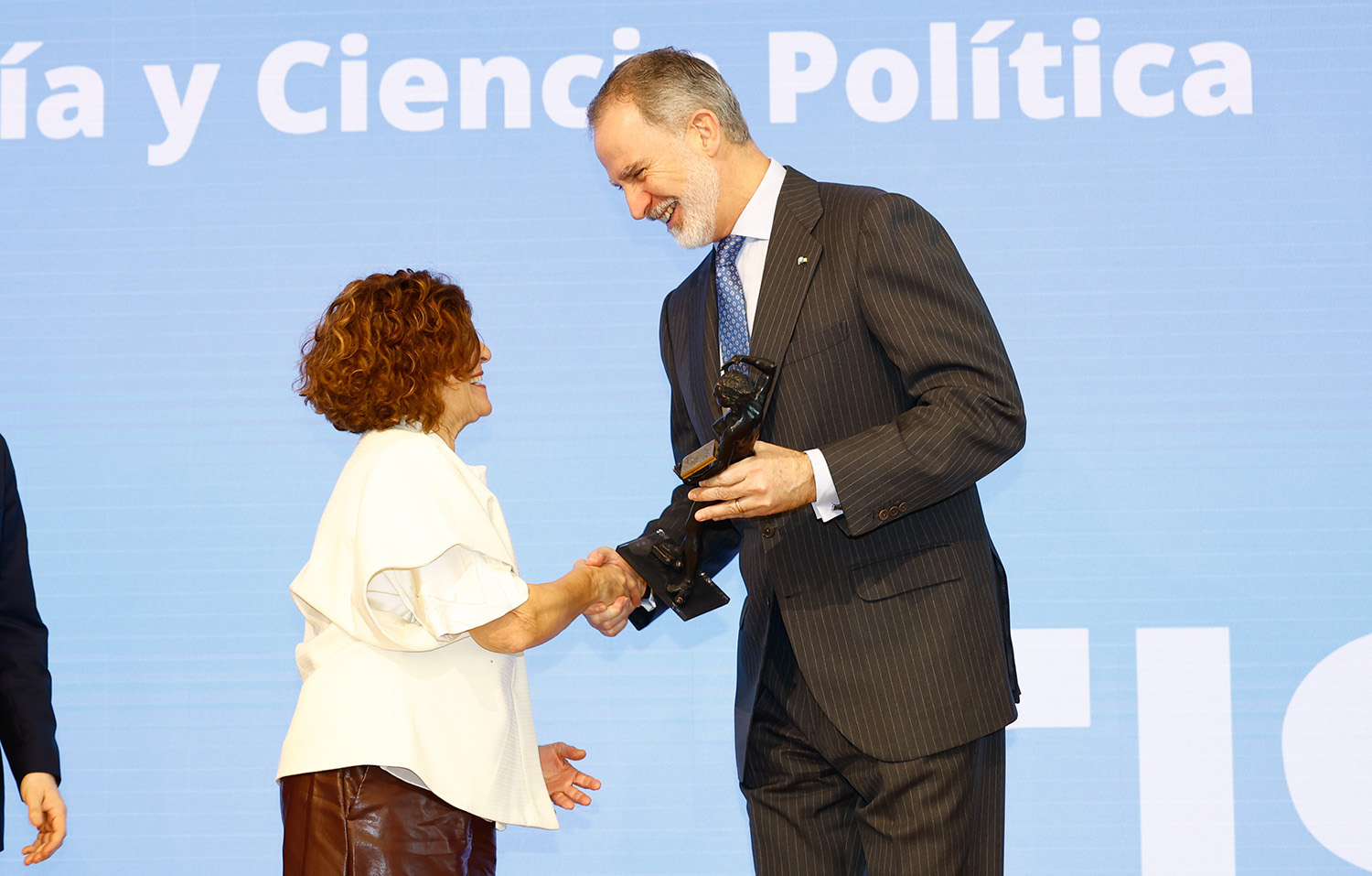 Capitolina Díaz recibe el premio del CIS 2