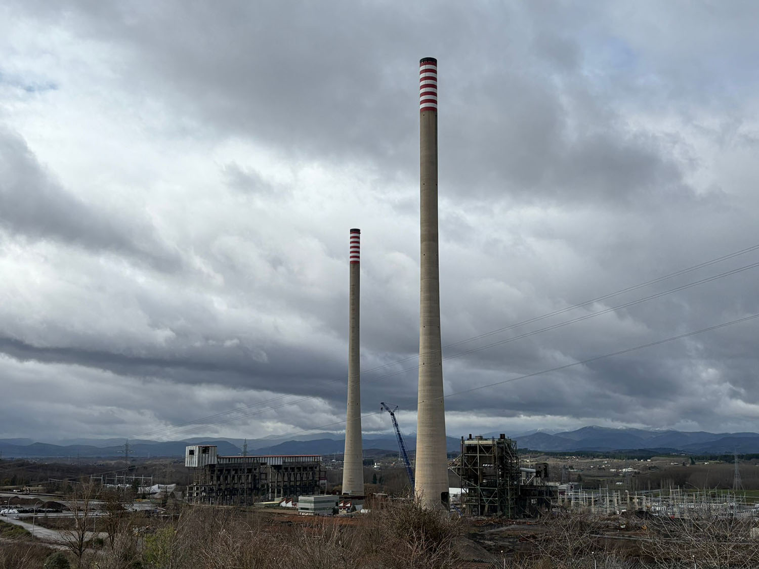 Las chimeneas de la Central Térmica de Compostilla que serán demolidas 3