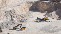 Explotación de pizarra istock Ziga plahutar