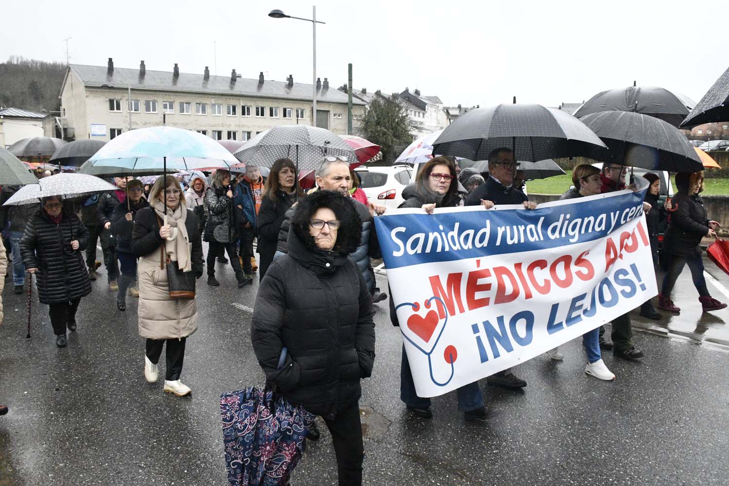 Concentración en Toreno por la falta de médicos allí y en Páramo y Berlanga 