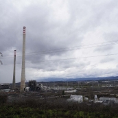 César Sánchez / ICAL. Chimeneas de la central térmica de Compostilla en Cubillos del Sil (León), que serán derruidas el próximo día 12 de febrero