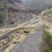 Carretera de acceso a Peñalba este miércoles 