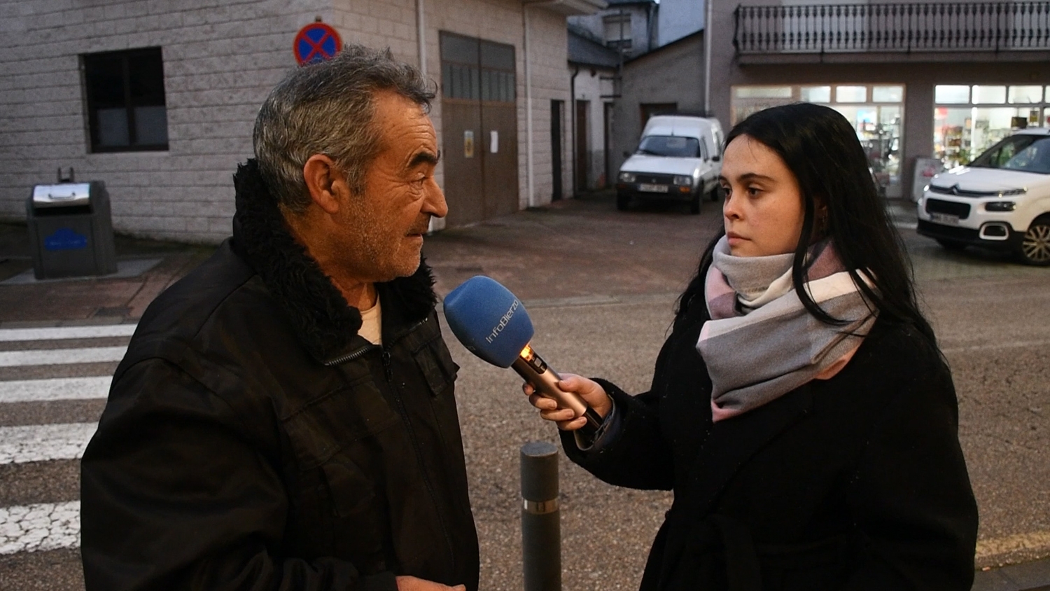 Vecinos de Cubillos opinando sobre el derribo de las chimeneras de Compostilla (4)