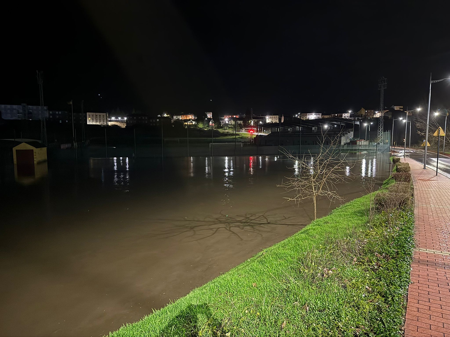 Desbordamiento del río Boeza en Bembibre