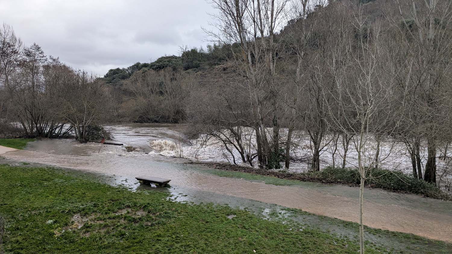 Desborde del Sil a su paso por Ponferrada (2)