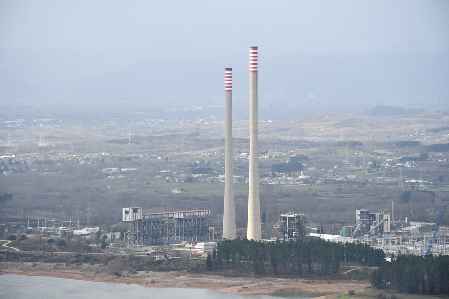 Últimas imágenes de las chimeneas de Compostilla 