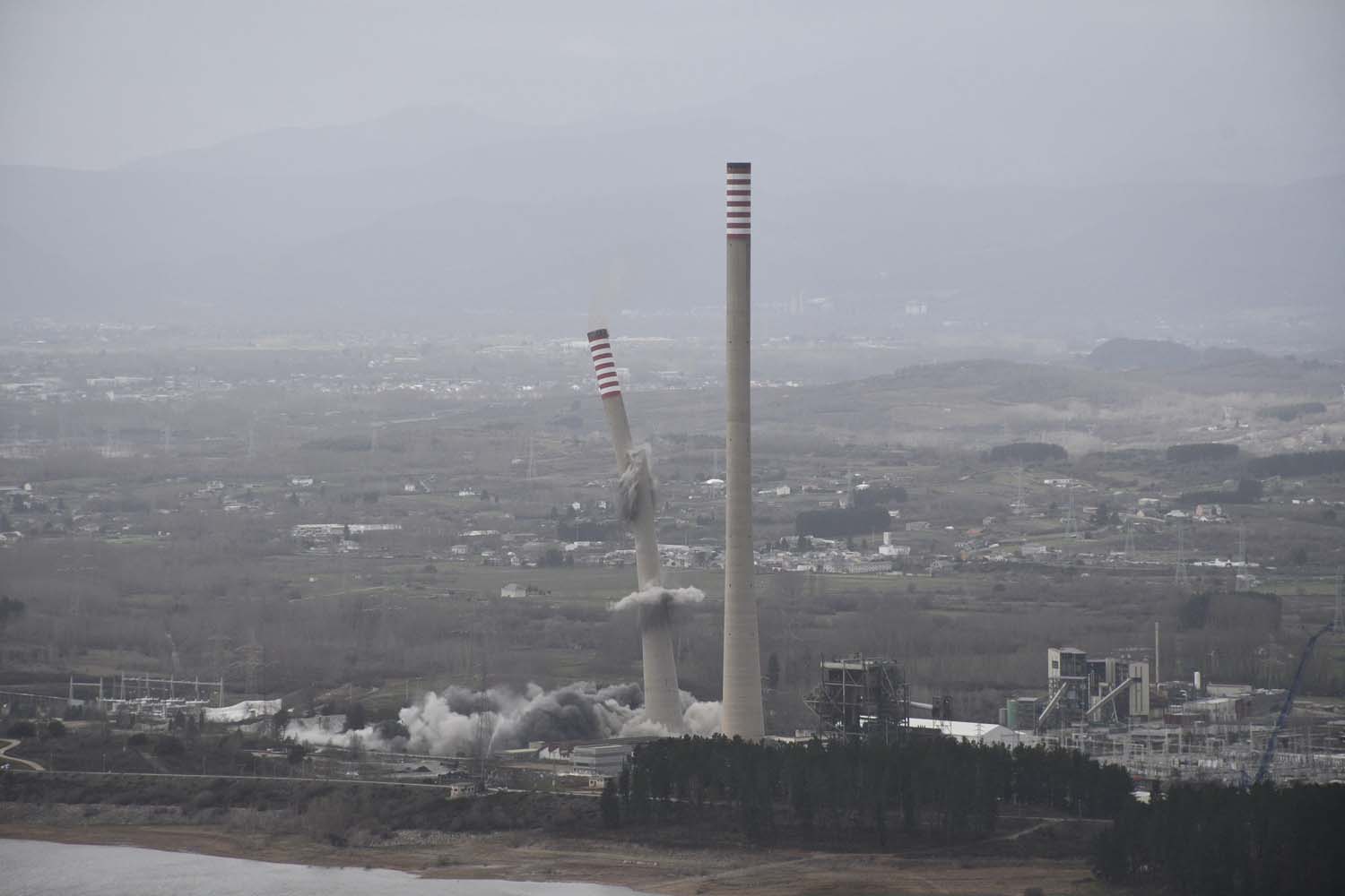 Demolición de las chimeneas de Compostilla Dani Merino (5)